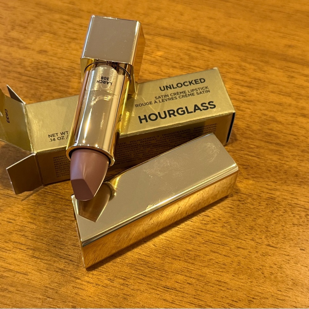 Hourglass Satin Creme Lipstick - Larch